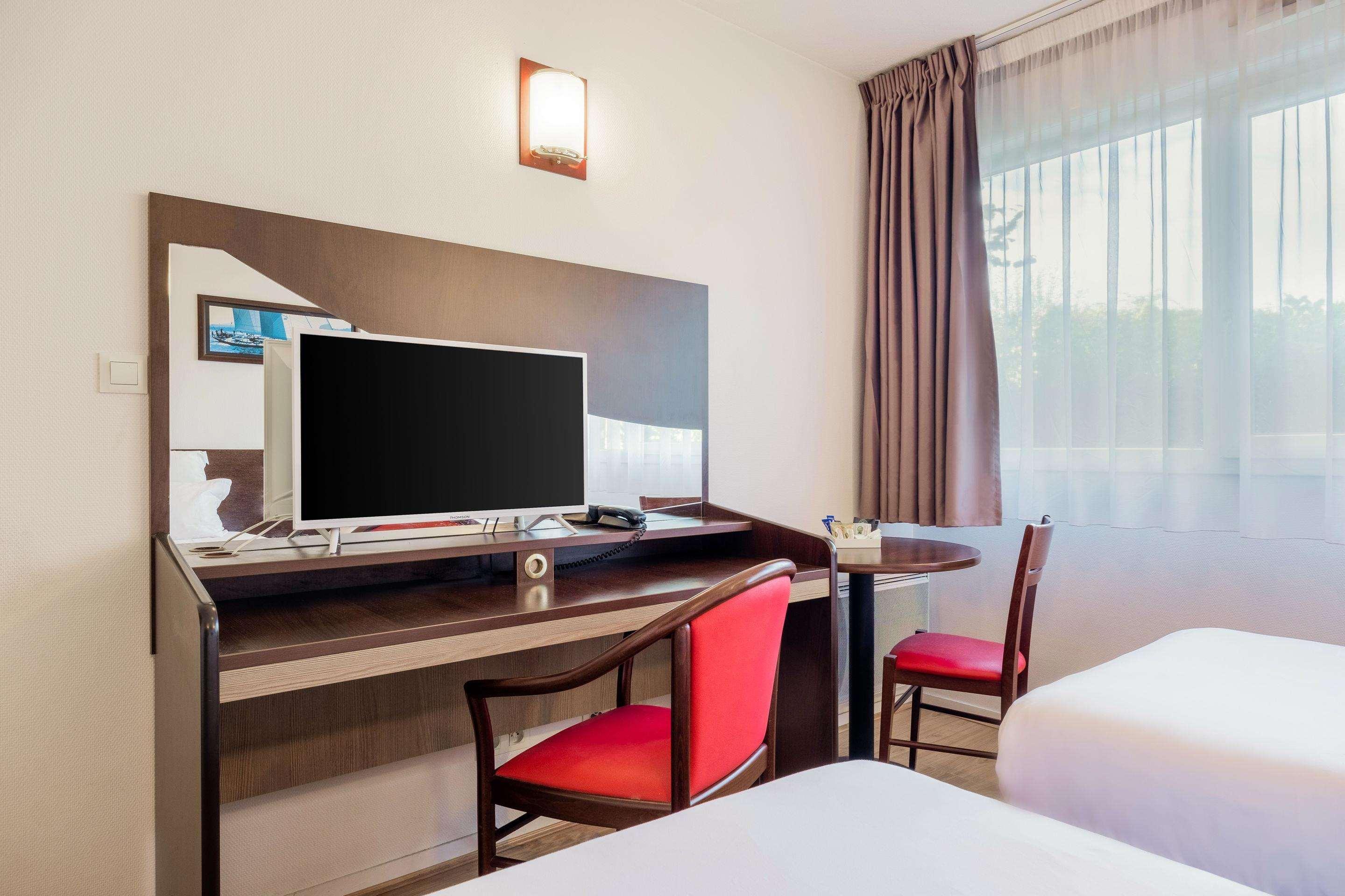 Comfort Suites Pau Idron Luaran gambar