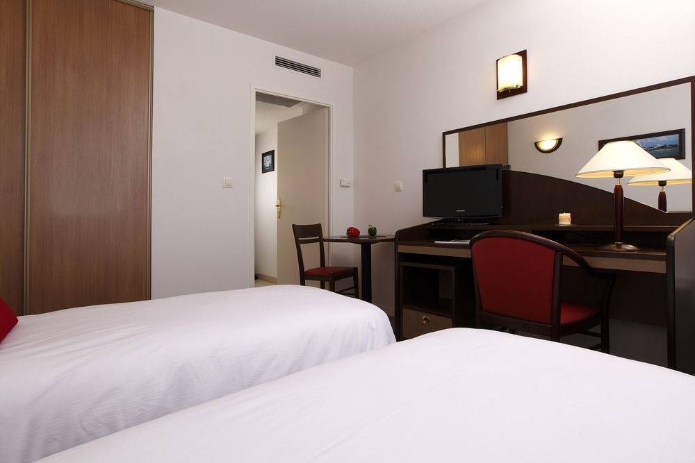 Comfort Suites Pau Idron Luaran gambar